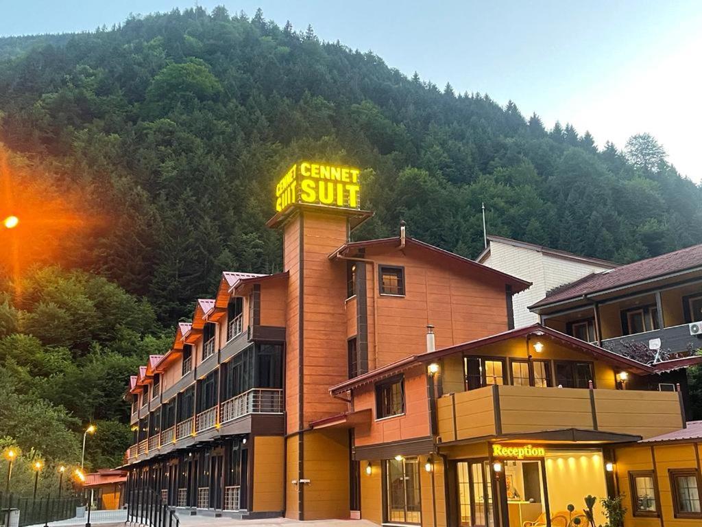 Cennet Suit Otel Uzungöl Eksteriør bilde