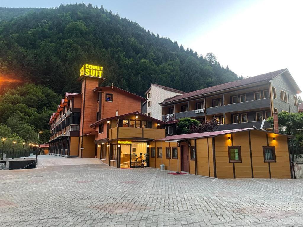 Cennet Suit Otel Uzungöl Eksteriør bilde