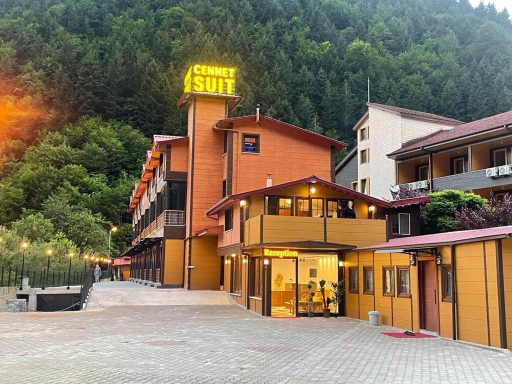 Cennet Suit Otel Uzungöl Eksteriør bilde