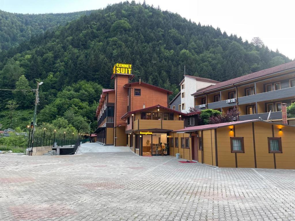 Cennet Suit Otel Uzungöl Eksteriør bilde